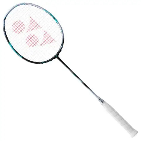 Yonex Astrox 88D Pro 4U6 Racket (Black/Silver)